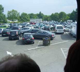 Wieder eine Schlange vor der Bustour