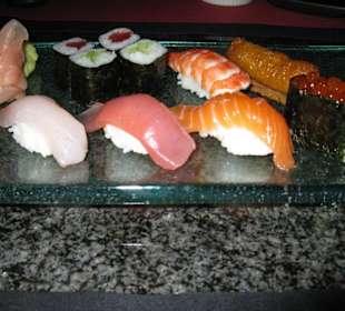 Sushi-Platte - lecker, aber teuer!