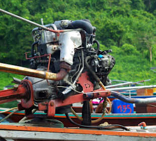 Der Motor von unserem Boot