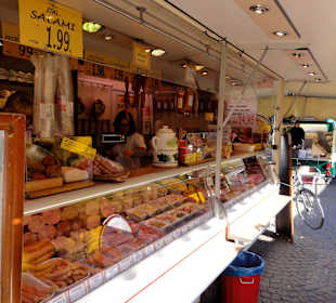 Wurstspezialitäten im Kühlregal