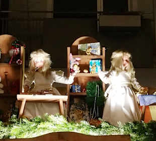 Motive über den Verkaufsbuden Bewegen sich