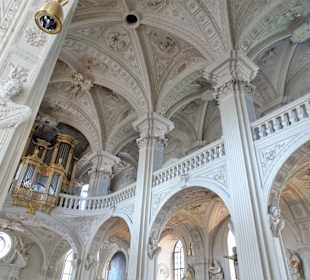 Die Empore der Sankt Andreas Kirche