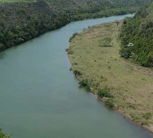 Altos de Chavón / Fluss 