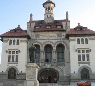 Nationales Museum für Archäologie und Geschichte