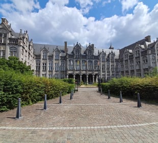  Fürstbischöflicher Palast Lüttich in Liege / Lütt