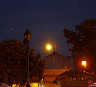 Фуникулер под Луной