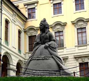 Die Königin aus Sand vor dem Schloss