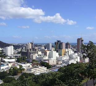 Blick von Fort Adelaide auf Port Louis