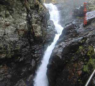 Entlang der Rieschachfälle