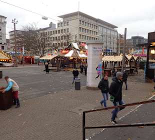 Blick auf einen Teil des Marktes