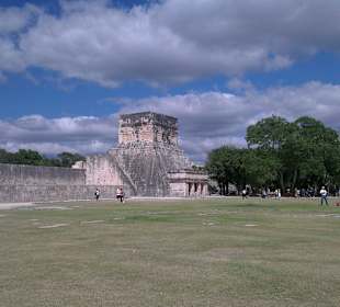 Blick zum Ballspielplatz