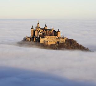 Märchenschloss Hohenzollern im Nebelmeer