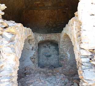 Doppelstöckiges Grab