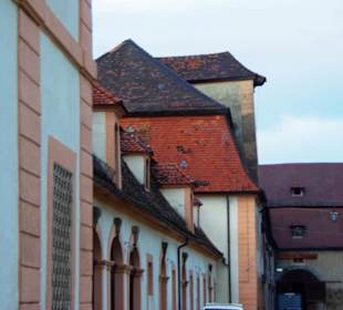 Dienstgebäude  verschieden