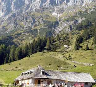 Sennerei Schweizerhütte am Fuße des Hochkönigs