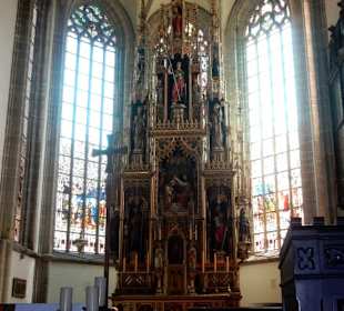 Stadtpfarrkirche-Altar