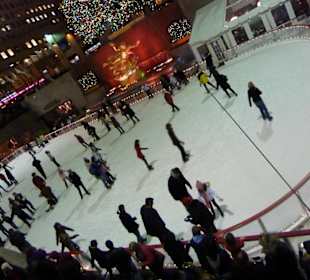 Eisbahn vor dem Rockefeller Center