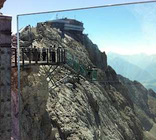 Het bergstation en de Treppe ins Nichts