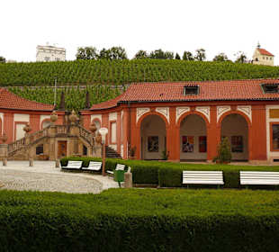 Schloss Troja mit Garten