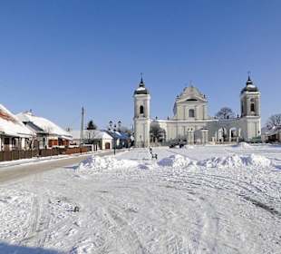 Widok kościoła od strony rynku.