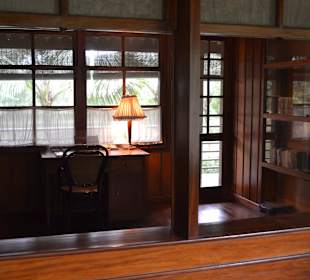 Kamer in het huis van Ho Chi Minh