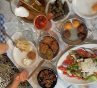 Restaurant in Psinthos: To Stolidi tis Spinthou