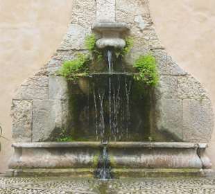 Brunnen