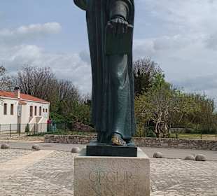 Statue Gregor von Nin