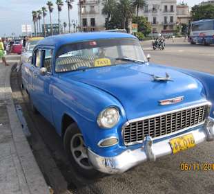 Oldtimer am Malecon