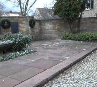 Kriegerdenkmal bei der Kirche