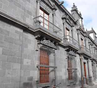Historisches Gebäude - Calle San Augustín