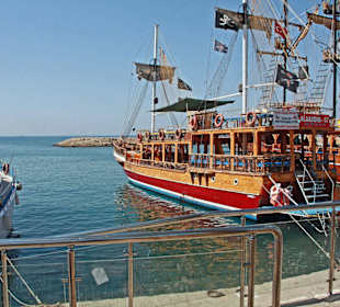 Segelschiffe im Hafen von Side