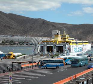 Der Hafen von Los Cristianos 