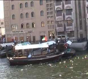 Fahrt mit der Dau auf dem Dubai Creek