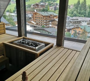 Aussicht von der Finnsauna im Rooftop-Spa. THE VIEW