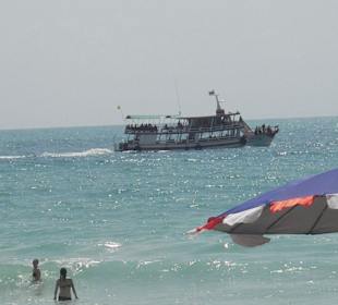 Vom Strand aus Inselrundfahrt