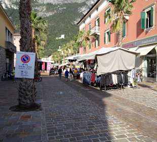 Rundgang über den Wochenmarkt von Riva del Garda