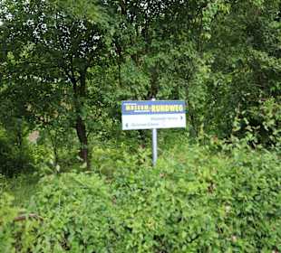 Wegweiser für den Rundweg 