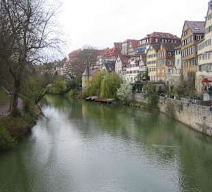 Tolle, historische Altbauten am Neckar