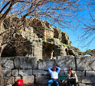 Ruinenstadt  und Hafen von Side