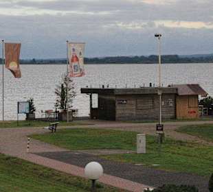Strandbar an der Strandpromenade Lembruch