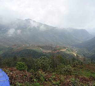 Auf dem Weg zum Wasserfall von Sapa