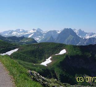 Geteerter Panoramaweg am Höfatsblick