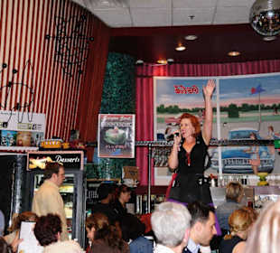 Ellen's Stardust Diner