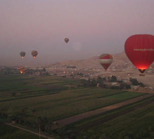 Sonnenaufgang vor dem Tal der Könige