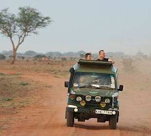 Kiwara Landcruiser - Tsavo Safari