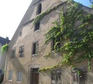 Zeichen des Verfalls in der zweiten Reihe