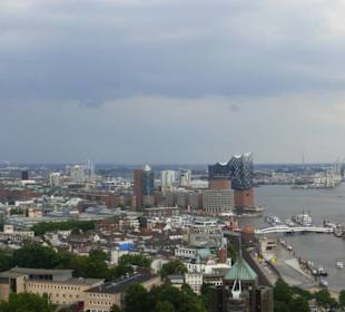 Ausblick vom Penthouse Elb-Panorama, 20.Stock