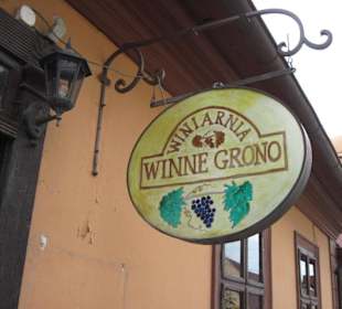 Stylizowany, zabytkowy szyld