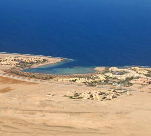 Coraya-Bucht mit den Hotels